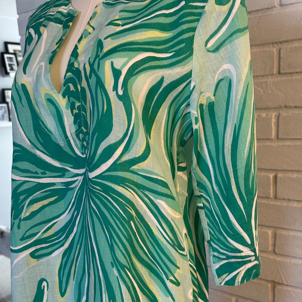 Green Leaf Print Dress - Picture 2 of 5
